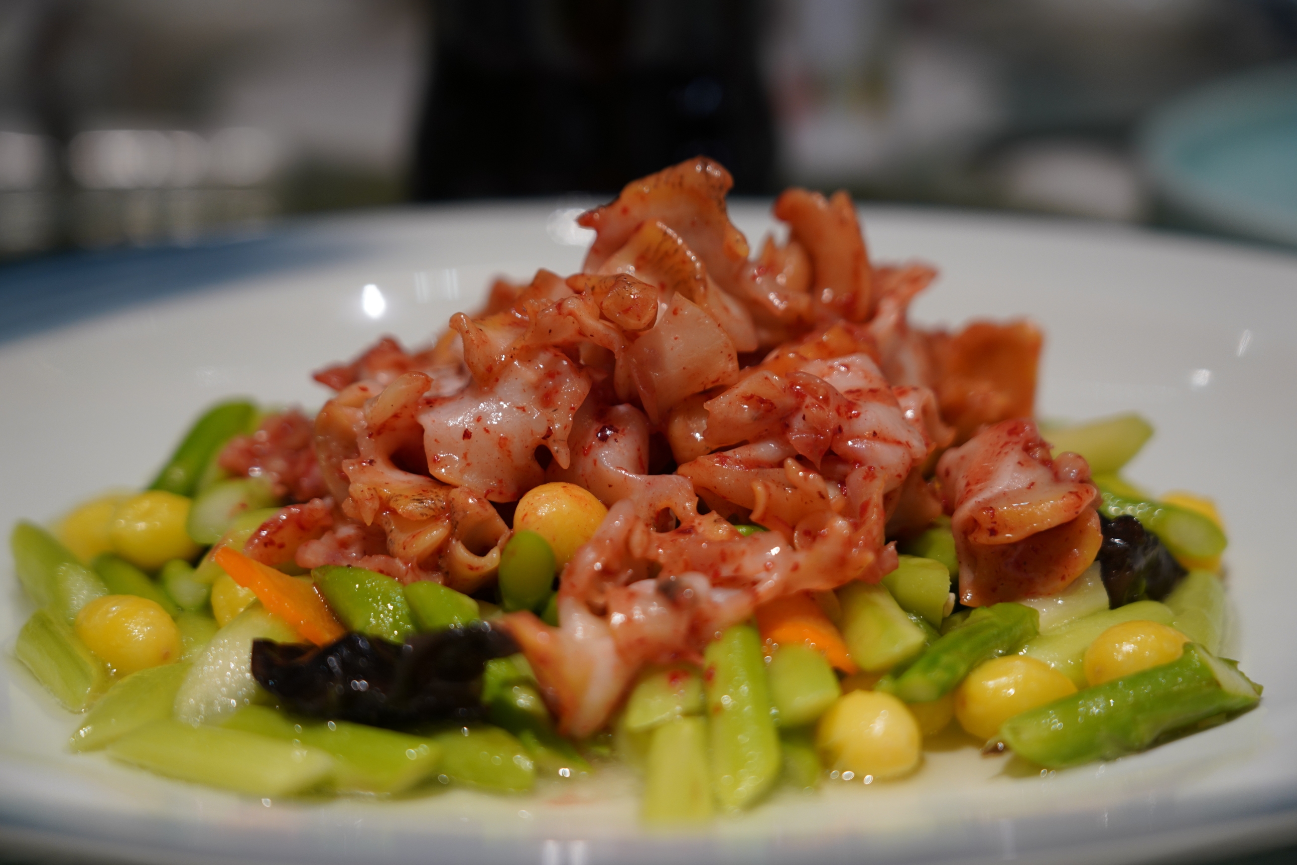 Sauteed Sliced Neptunea Cumingi in Rice Wine Sauce