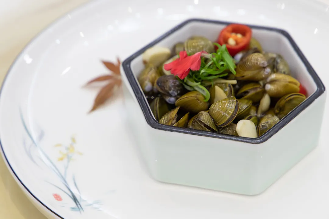 闽味100｜不加一滴水的芋头鸭？这里有满满的闽菜古早味！