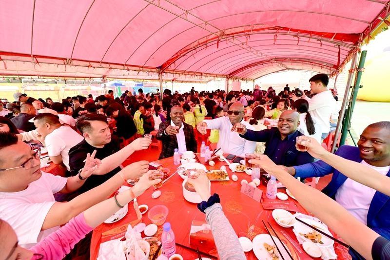 The Famous Fujian Feast “Yidu Loquat Feast” Kicks Off in Style