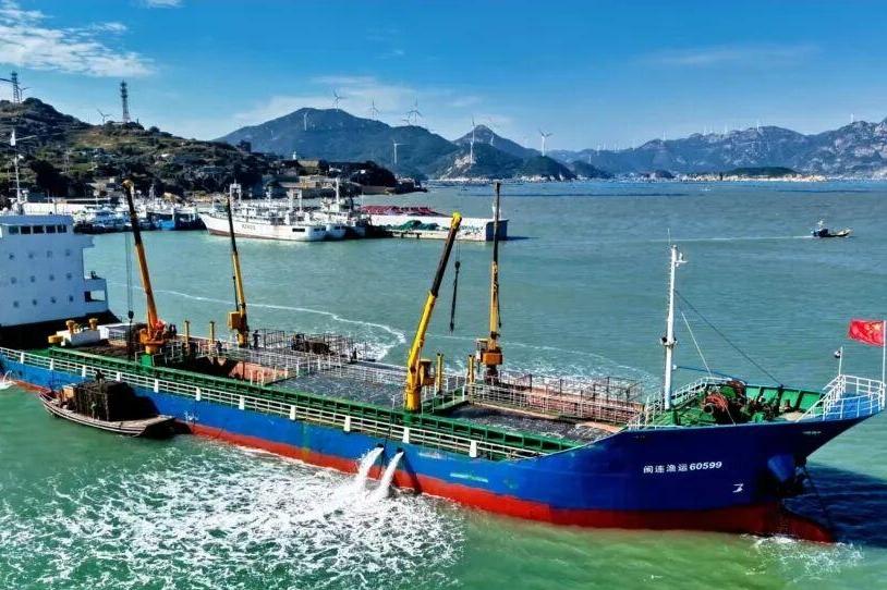 8亿粒鲍鱼从山东返回连江过冬